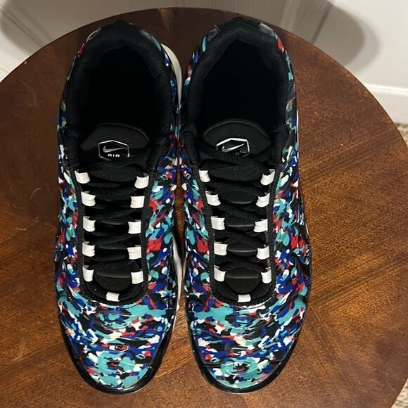 🔥🔥Nike Air Max Plus GS 'Black Hyper Blue CU4623-001 Big Kids Sz 7Y / Women 8.5 - Picture 9 of 13